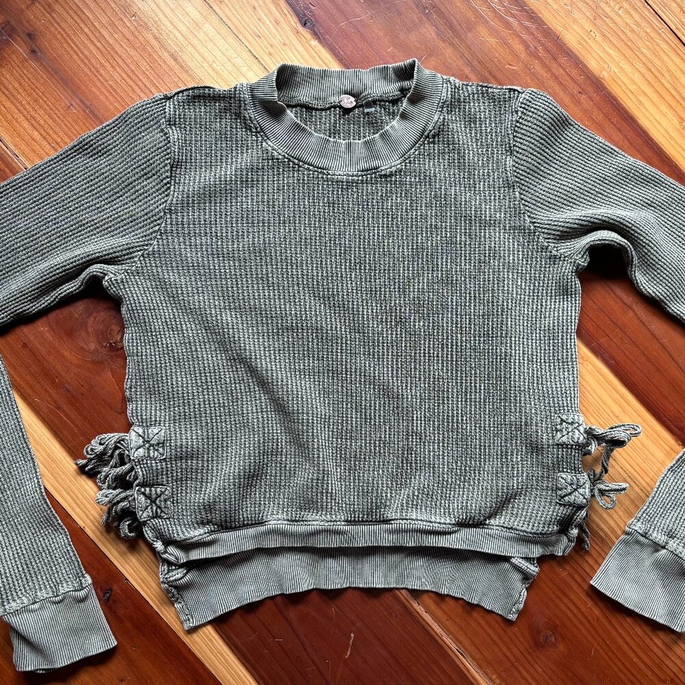 Cropped Thermal w/ Side Ties - Free People - M/L